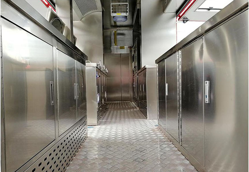 重汽野外自行式炊事車(chē)