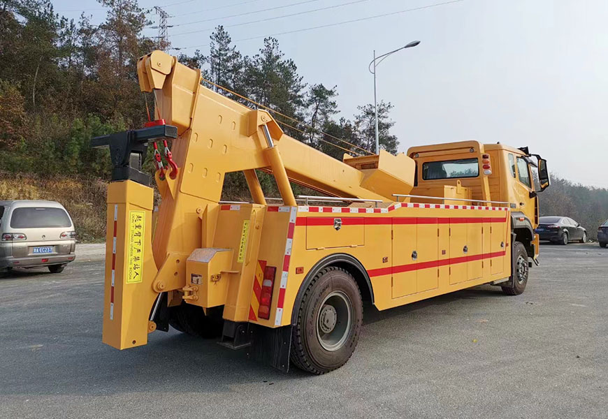 重汽豪瀚單橋拖吊連體清障車(chē)