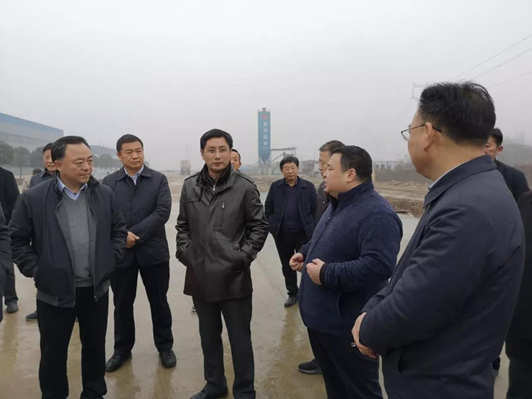 隨州市委、市人大代表團(tuán)蒞臨程力集團(tuán)商用車產(chǎn)業(yè)園視察